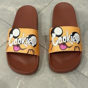 NEW Cookies (Inspired) Slides
Size - 42( Men’s Size 9)